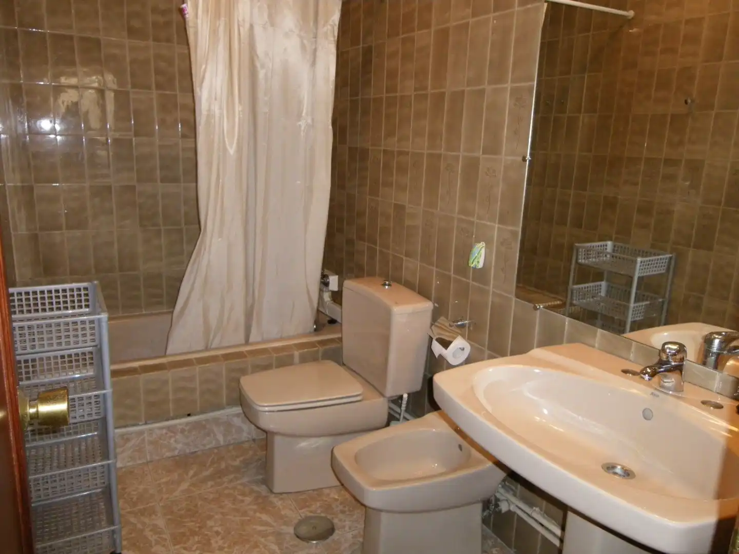 Bathroom of Flat for rent in Vigo 