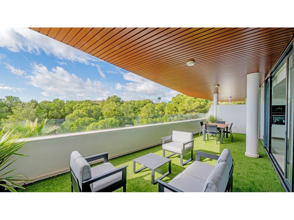 Apartamento de alquiler en Avenida 8 De Marzo, El Higuerón