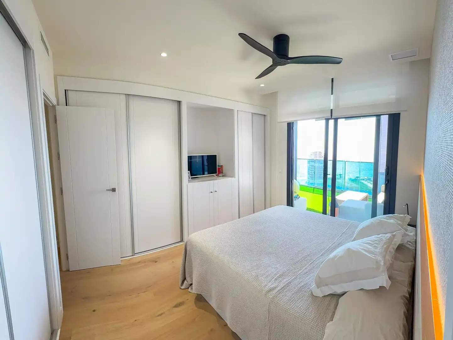 Apartamento con piscina en venta en Playa de Poniente, imagen 10