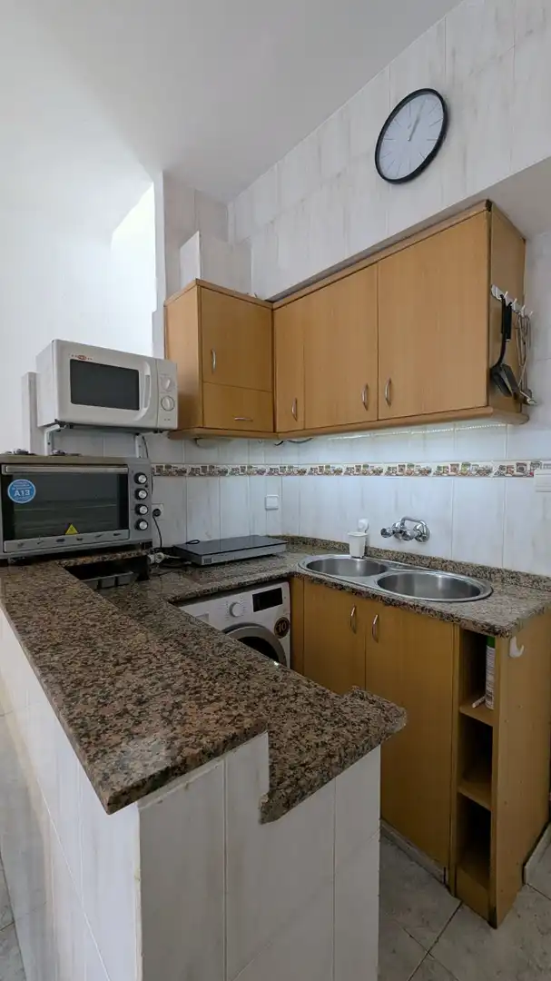 Cuina de Casa adosada en venda en Empuriabrava amb Aire condicionat, Calefacció i Moblat