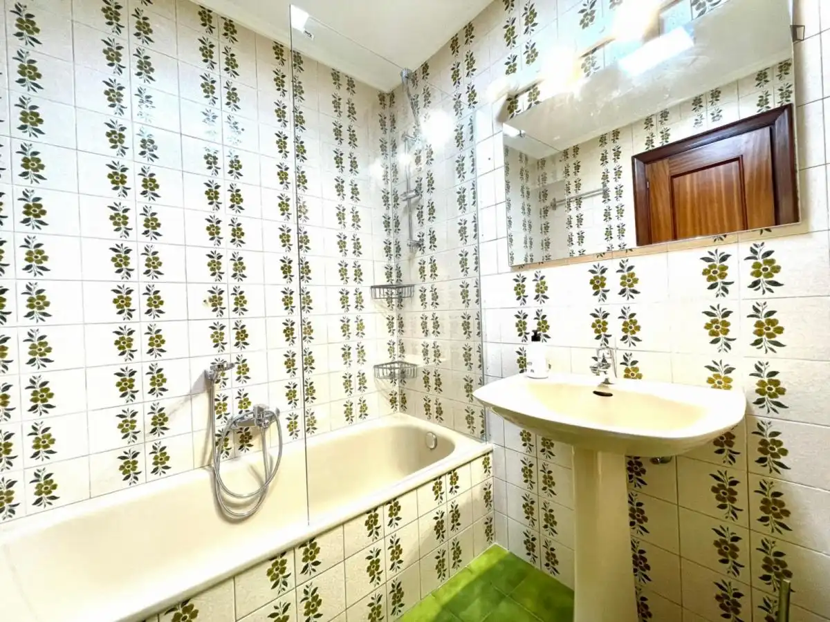 Room in Castaños - Begoñaibarra