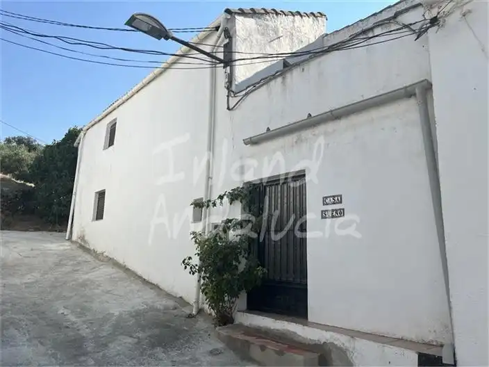 Adossat en venda a Castillo de Locubín