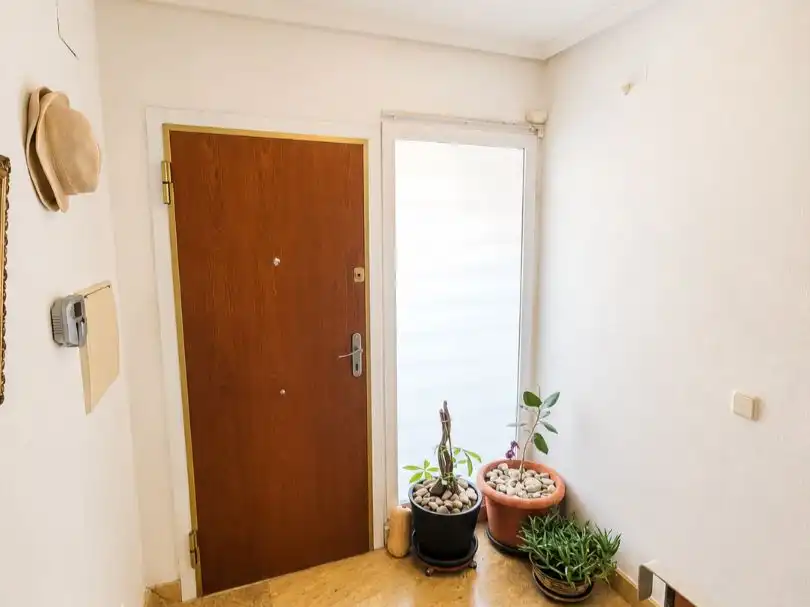Chalet con piscina en venta en Calle de la Camelia 24, imagen 11