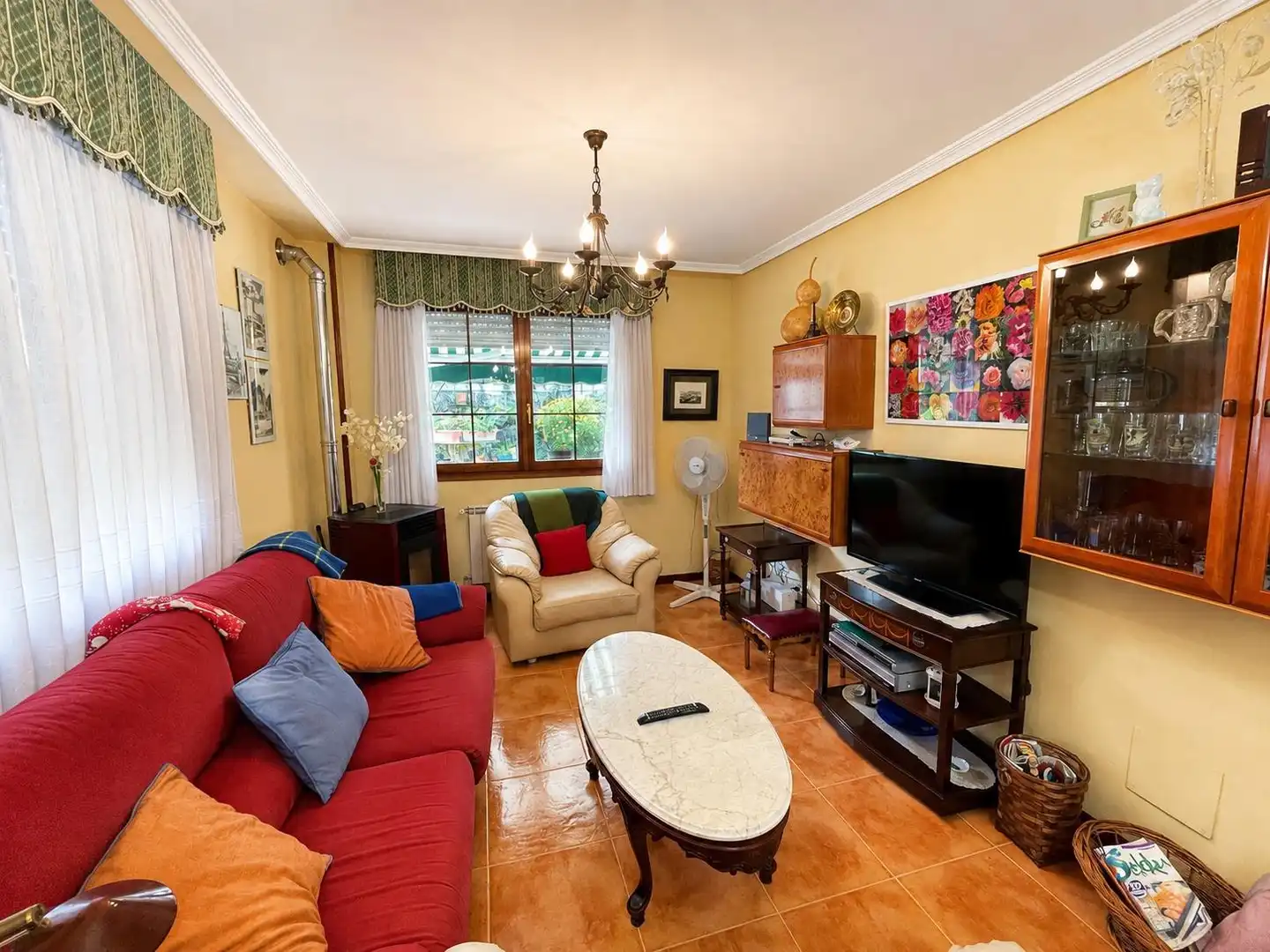 Living room of Houses for sale in Argoños   with Heating, Private garden and Community pool