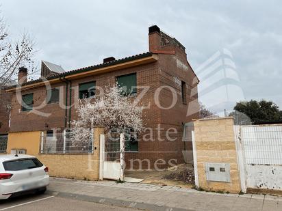 Vista exterior de Casa adosada en venda en Pioz