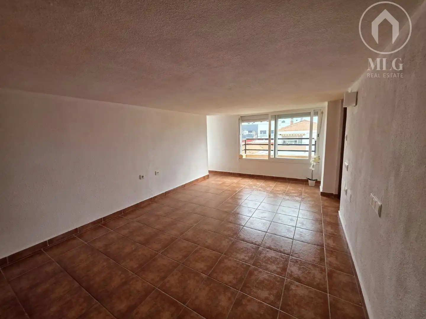 Wohnzimmer von Wohnung zum Verkauf in Torremolinos mit Klimaanlage und Terrasse