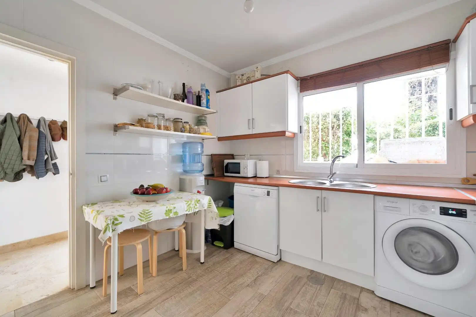 Cocina de Casa adosada en venta en Marbella con Aire acondicionado, Terraza y Trastero