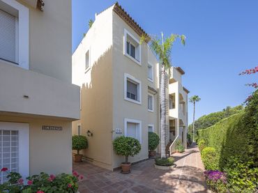 Penthouse mit Pool zum Verkauf in Calle Cornalina 1