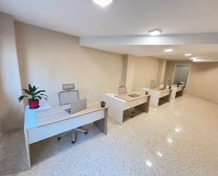 Oficina de lloguer en Castellón de la Plana / Castelló de la Plana amb Aire condicionat, Calefacció i Moblat