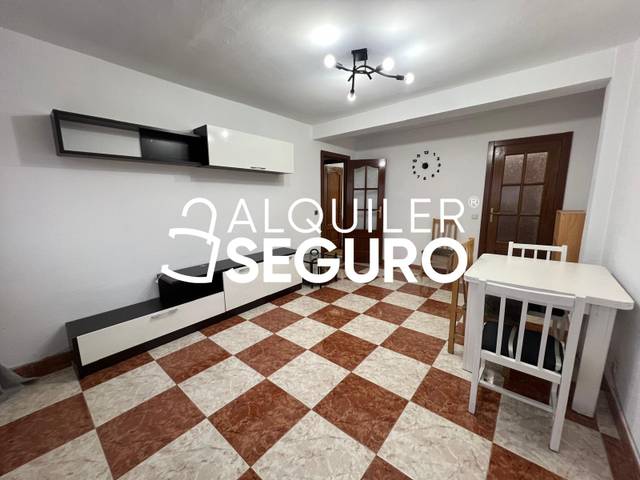 Piso en Alquiler en Hermanos García Noblejas en Amposta