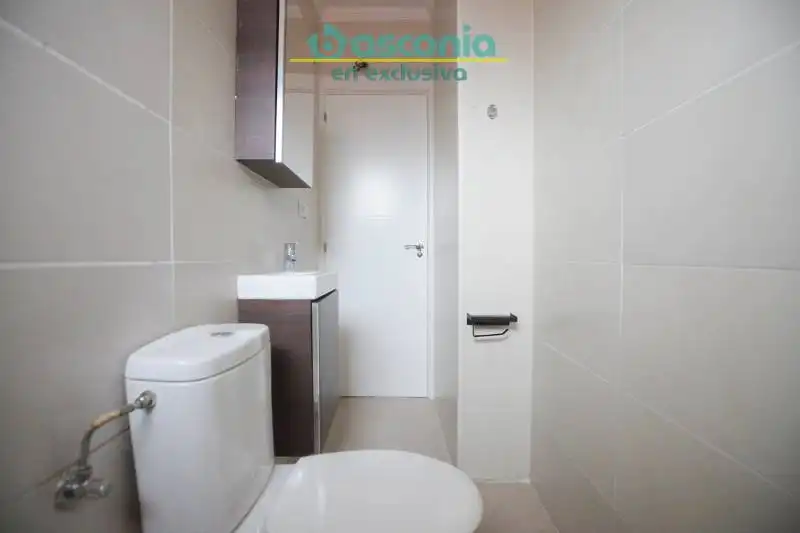 Bany de Pis en venda en Centro - Ariz - Uribarri