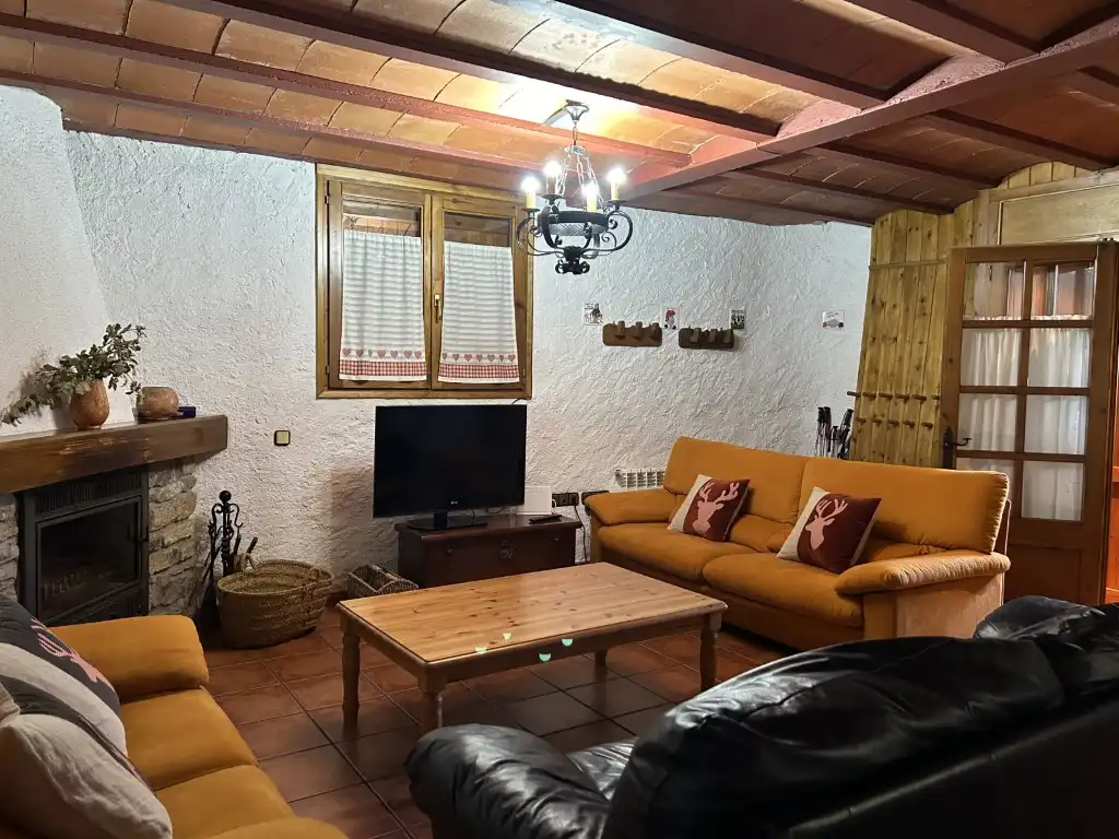 Sala d'estar de Casa o xalet en venda en Esterri d'Àneu