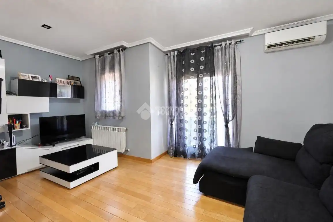 Piso en venta en El Quiñón
