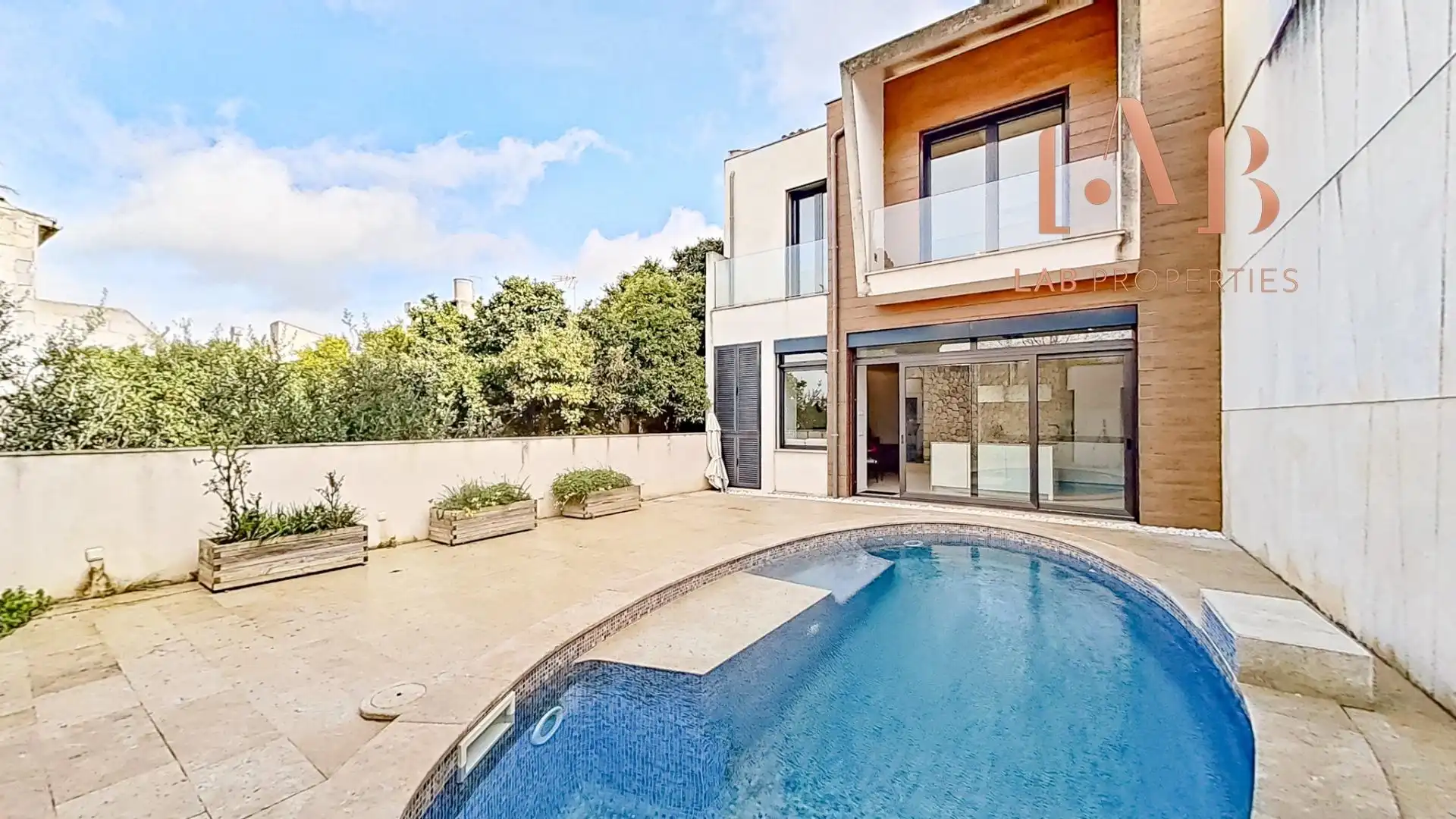 Villa zum Verkauf in Carrer Carrer Pou del Rei