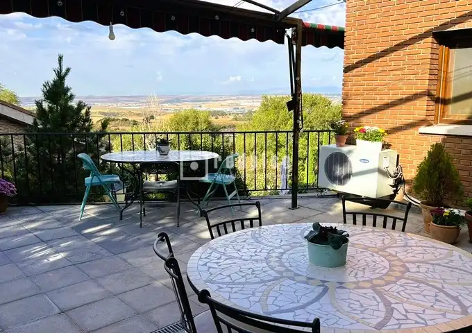 Casa o chalet en venta en El Clavín - Valdeluz