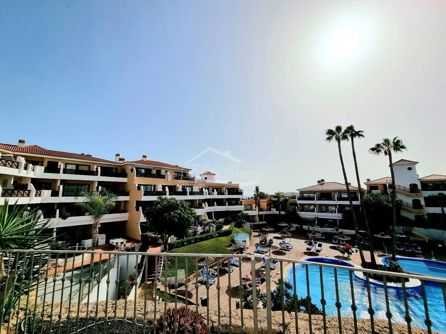Außenansicht von Wohnung zum Verkauf in San Miguel de Abona mit Klimaanlage, Terrasse und Schwimmbad