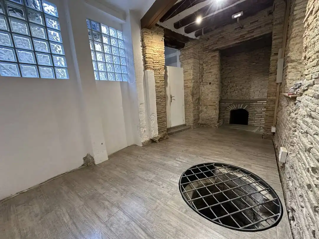 Geschaftsraum zur Miete in Huesca mit Klimaanlage