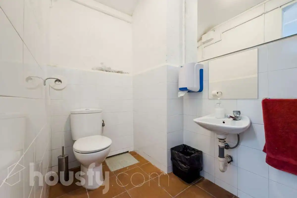 Baño de Casa o chalet en venta en Barcelona con Aire acondicionado, Calefacción y Jardín privado