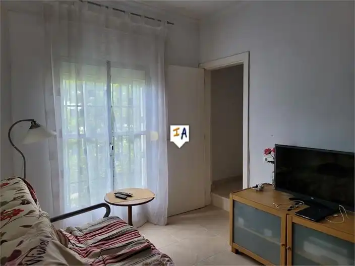 Casa adosada en venta en Lora de Estepa
