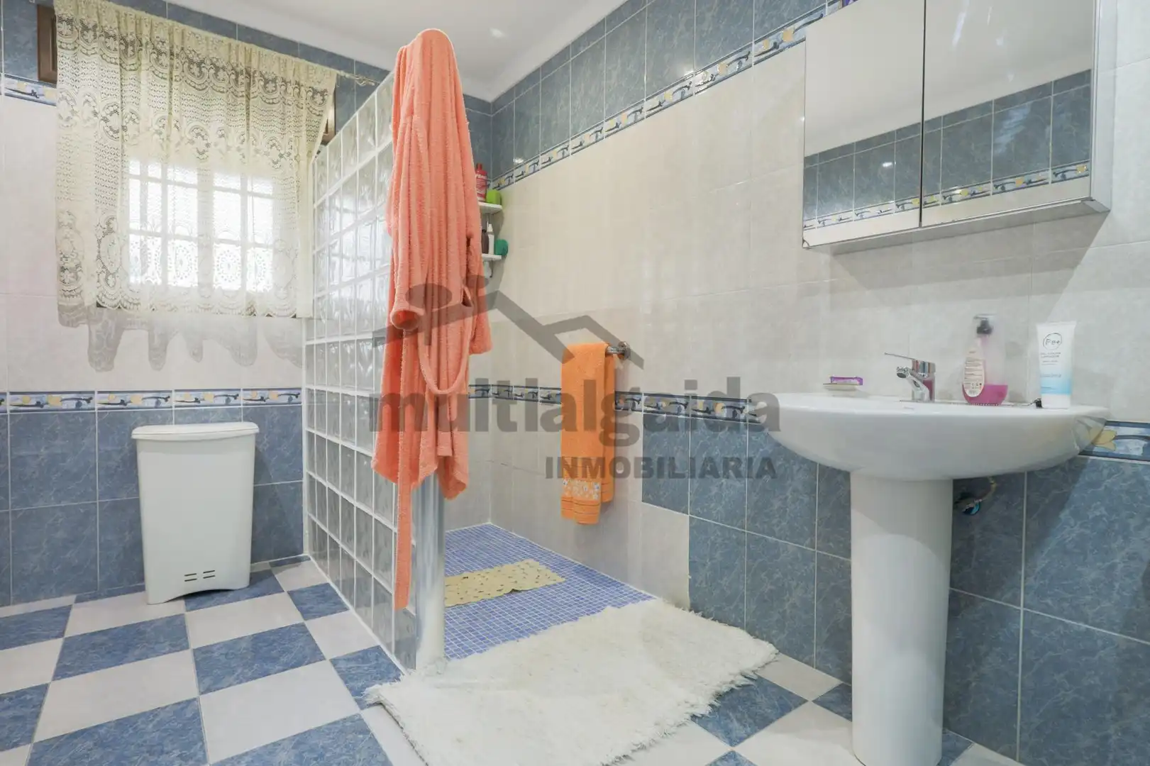 Bathroom of Country homes for sale in Sanlúcar de Barrameda  with Private garden and Storage room