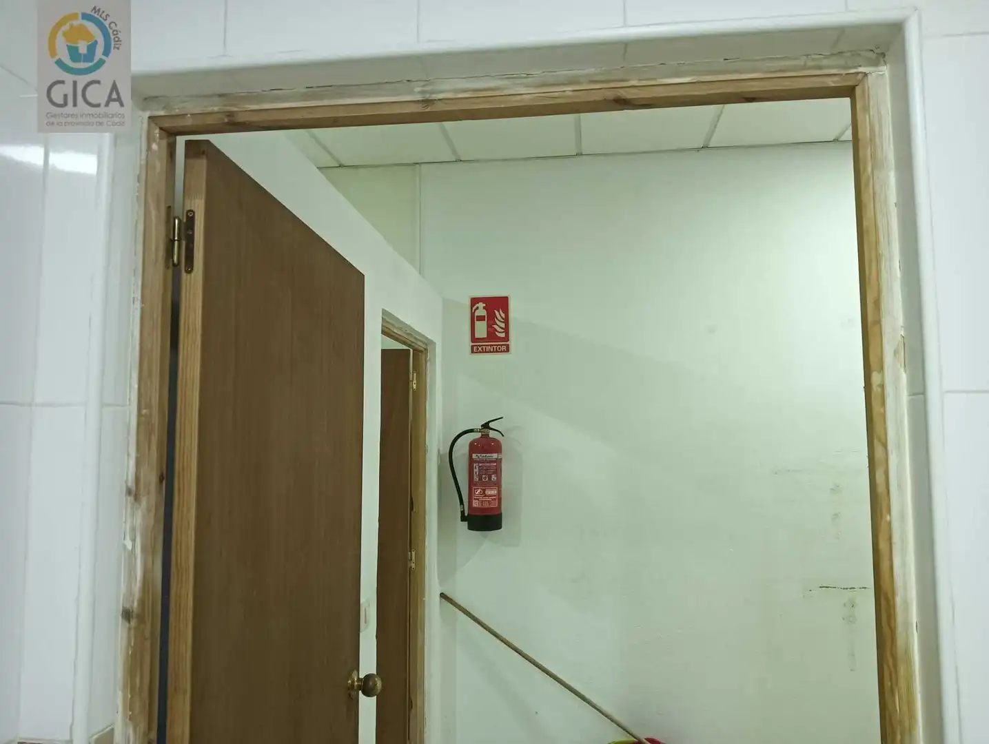 Gewerbefläche zum Verkauf in Avenida Oceanía, imagen 14