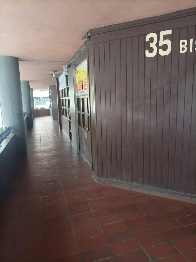 Local comercial en alquiler en Centre, imagen 3