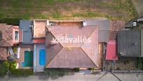 Vista exterior de Casa o xalet en venda en Llinars del Vallès amb Aire condicionat, Calefacció i Jardí privat