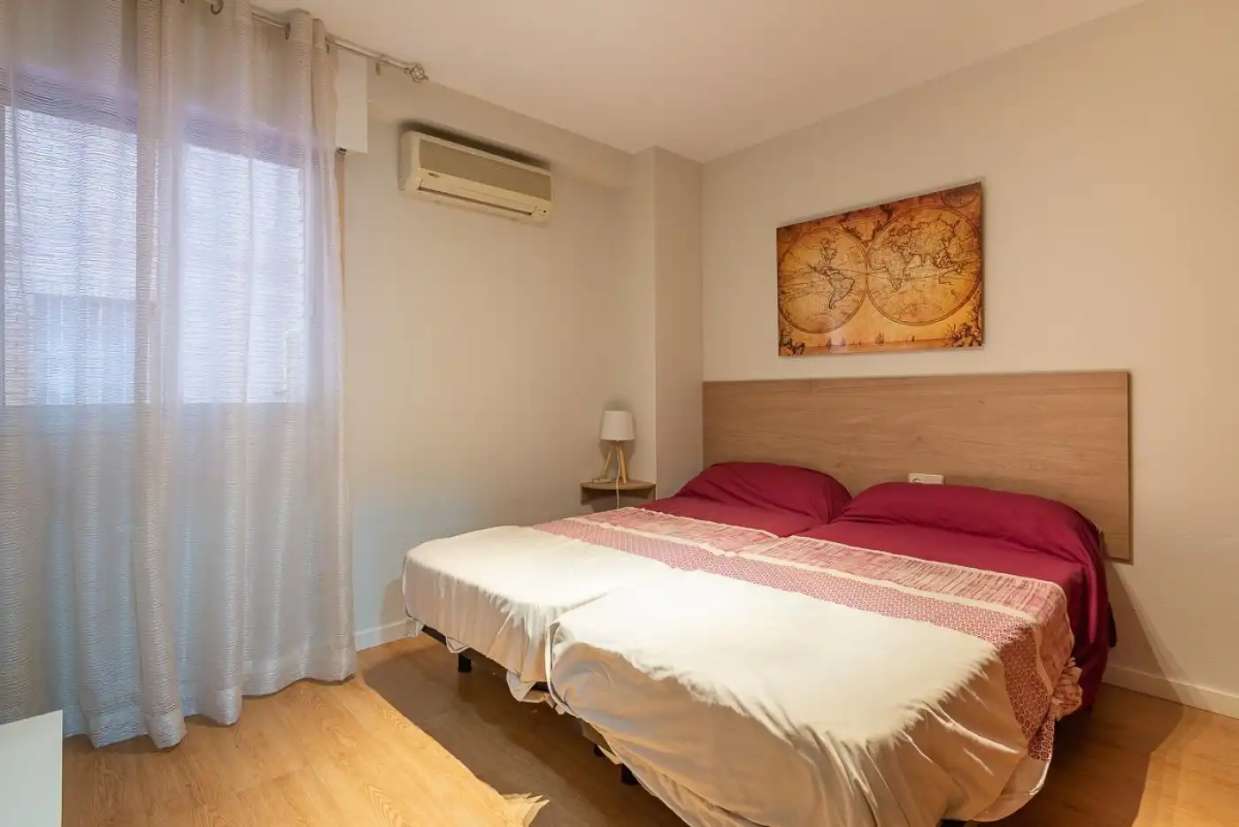 Schlafzimmer von Wohnung zur Miete in Málaga mit Klimaanlage, Terrasse und Möbliert