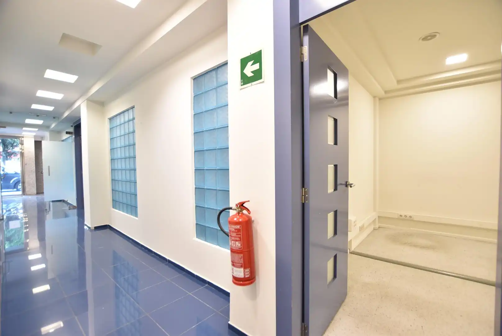 Local de lloguer en Granada amb Aire condicionat