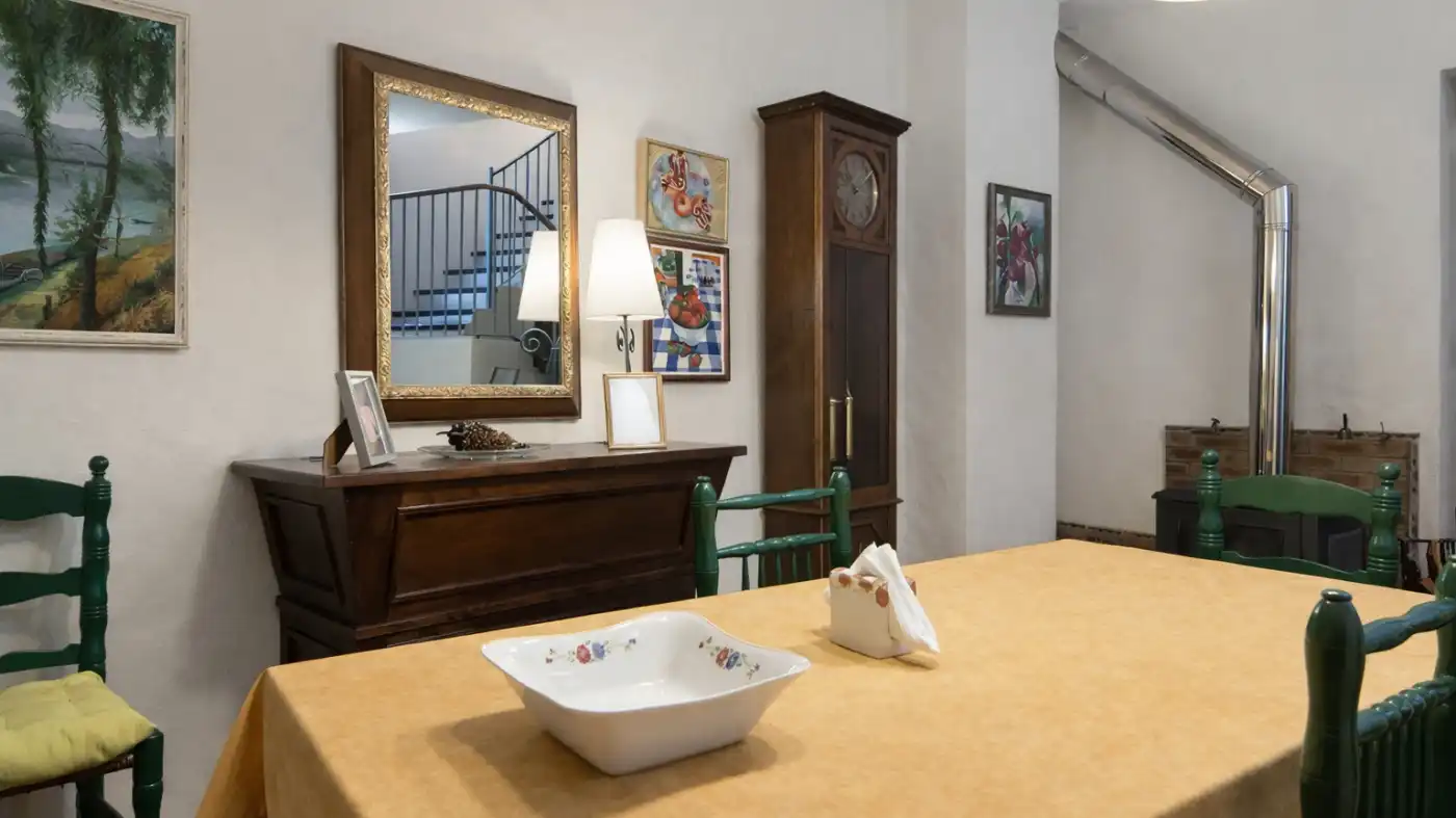 Dormitori de Casa adosada en venda en Garcia amb Aire condicionat, Calefacció i Terrassa