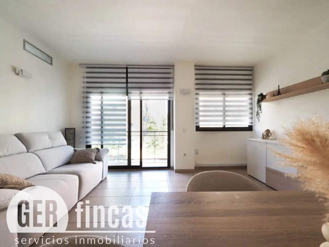 Sala d'estar de Dúplex en venda en Terrassa amb Aire condicionat, Calefacció i Terrassa