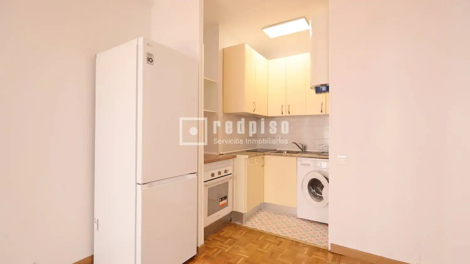 Cocina de Piso de alquiler en Madrid con Calefacción y Terraza