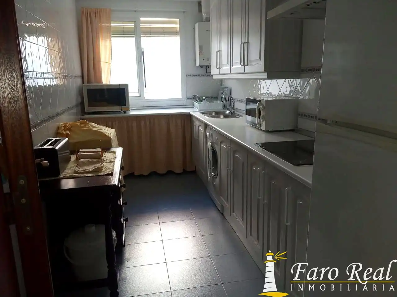 Kitchen of Flat for sale in Sanlúcar de Barrameda  with Air Conditioner