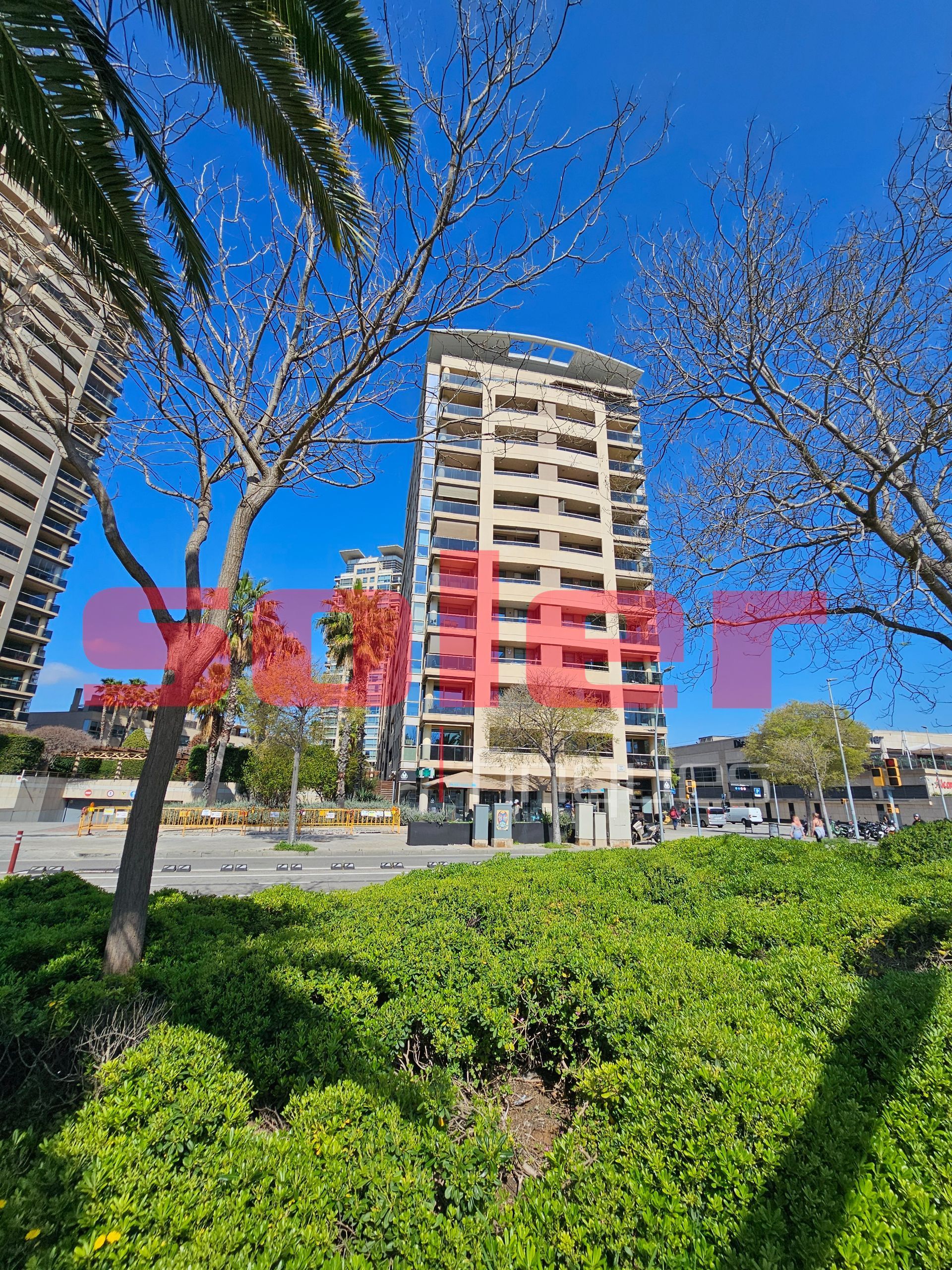 Exterior view of Flat for sale in  Barcelona Capital  with Air Conditioner and Storage room