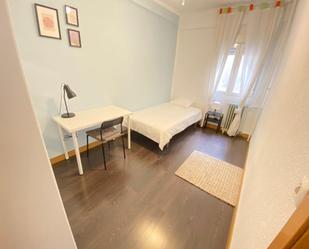 Flat to share in Calle de Martín de Vargas, 23, Acacias
