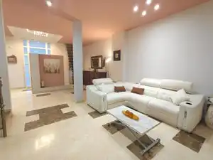 Sala d'estar de Casa adosada en venda en Valencia amb Aire condicionat, Calefacció i Parquet