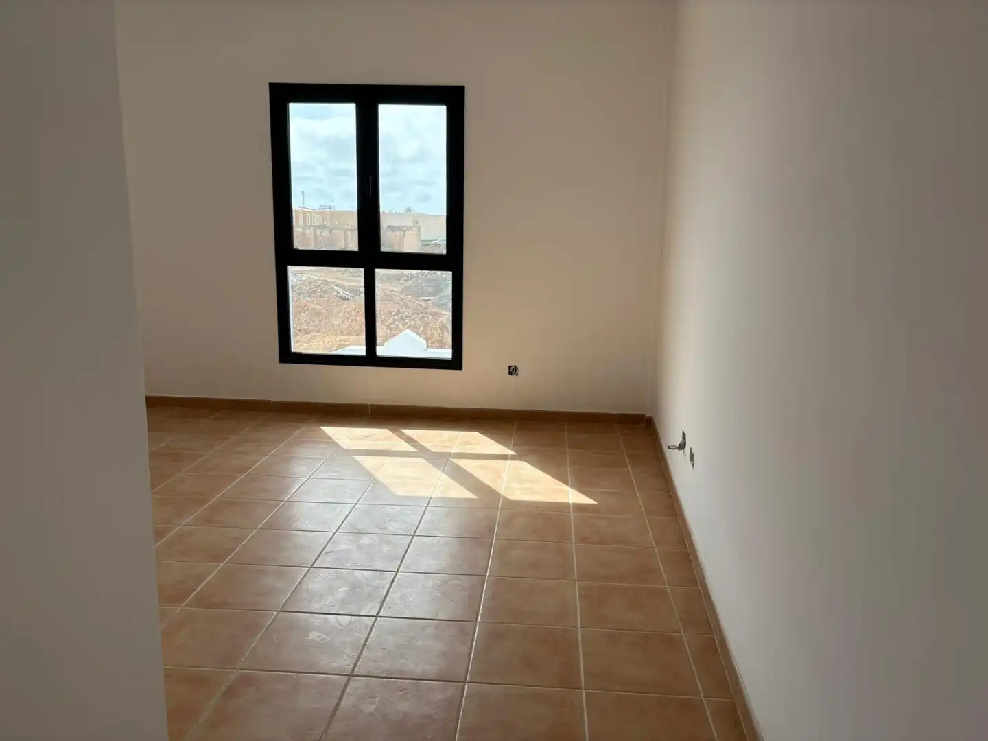 Dormitori de Casa adosada en venda en La Oliva amb Jardí privat