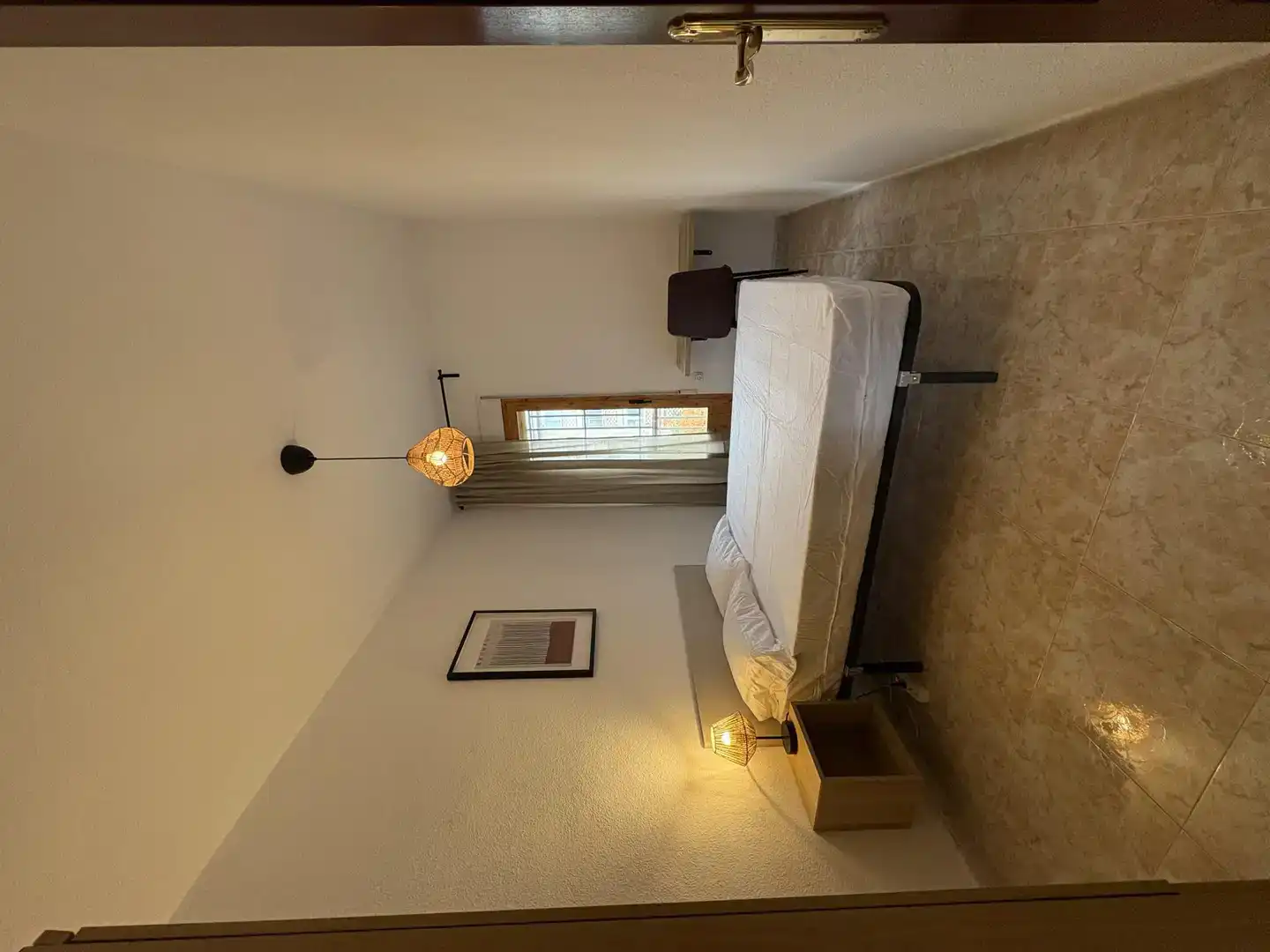 Dormitori de Apartament per a compartir en Granada amb Jardí privat i Balcó
