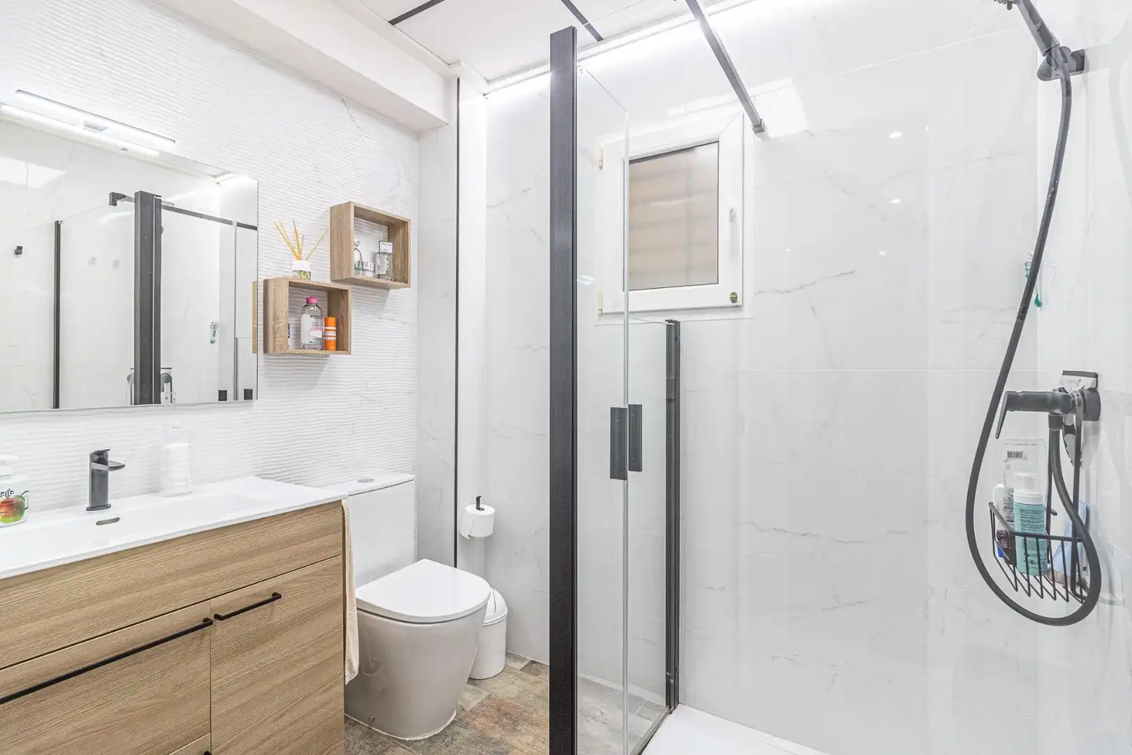 Baño de Casa o chalet en venta en Llombai con Aire acondicionado, Jardín privado y Terraza