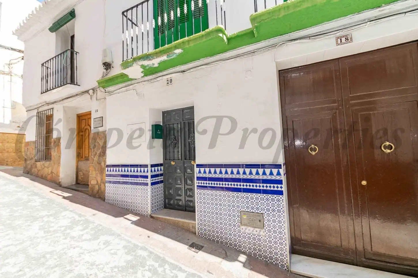 Vista exterior de Casa o xalet en venda en Torrox amb Terrassa