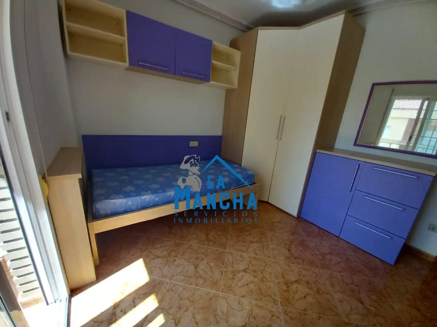 Bedroom of Flat for share in Albacete  with Heating, Furnished and Balcony