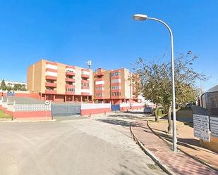 Vista exterior de Apartament en venda en Almonte amb Jardí privat, Piscina i Balcó