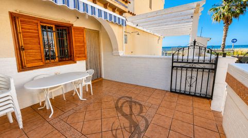 Foto 3 de Casa adosada en venda a Carrer del Cadafal, 18, Playa Tamarit - Playa Lissa, Santa Pola