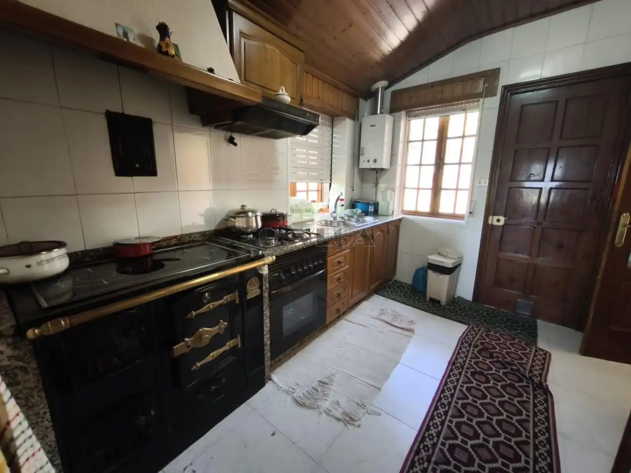 Cocina de Finca rústica en venta en Mondariz con Calefacción, Jardín privado y Terraza