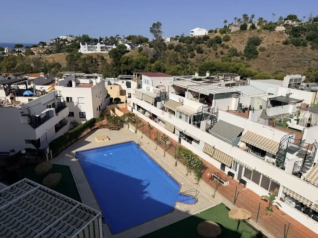 Vista exterior de Apartamento en venta en Benalmádena con Aire acondicionado, Terraza y Trastero