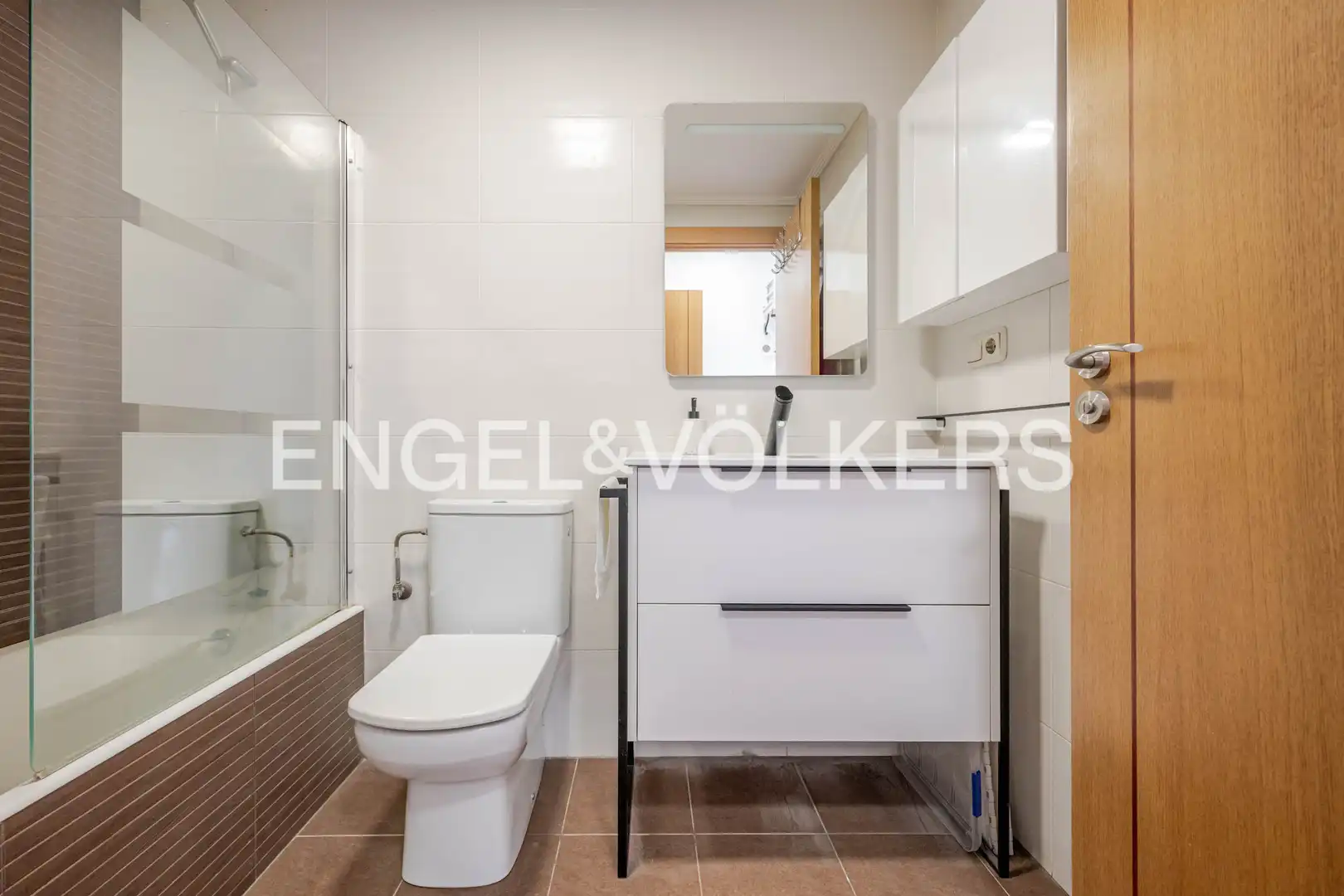 Baño de Piso en venta en Astigarraga con Calefacción, Jardín privado y Terraza