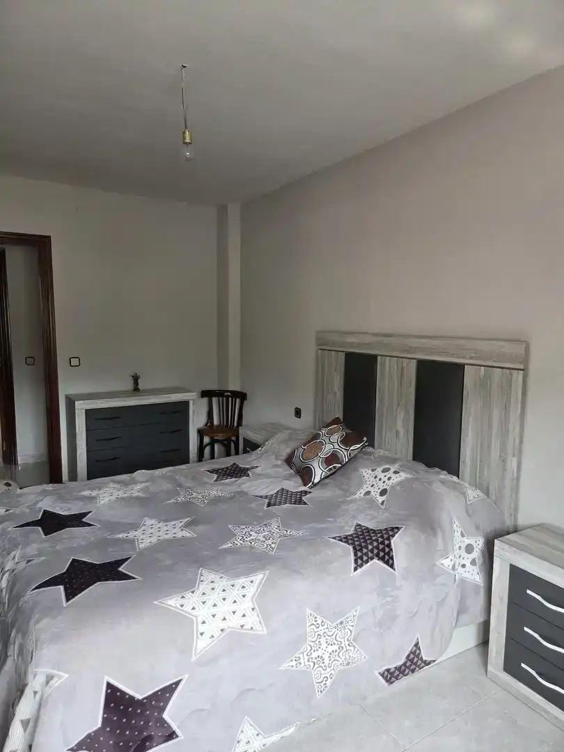 Bedroom of Flat for sale in Sanchotello  with Storage room, Furnished and Balcony