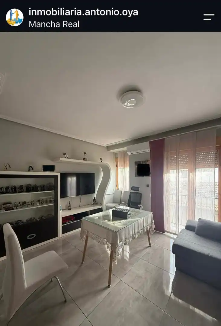 Flat with balcony for sale in Mancha Real