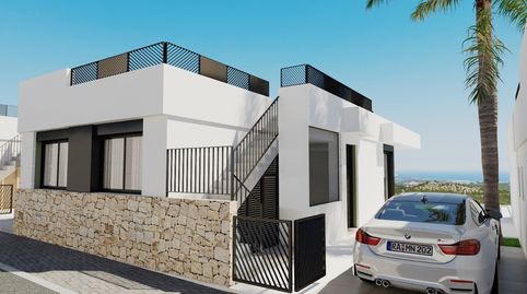 Ubicada en el pintoresco municipio de Polop, esta moderna villa de diseño contemporáneo combina confort y elegancia, ofreciendo vi, immagine 5
