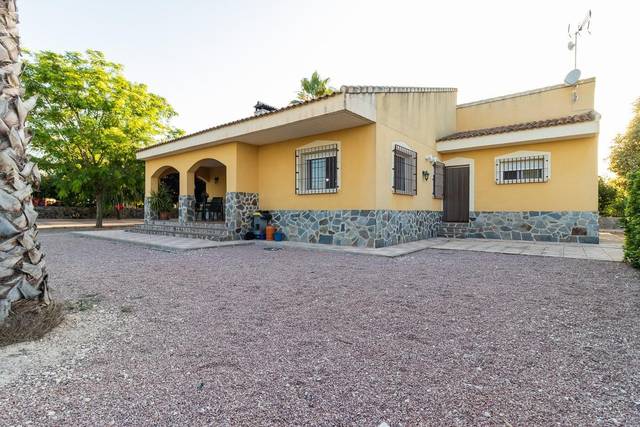 Casa-chalet en Venta en Cehegín